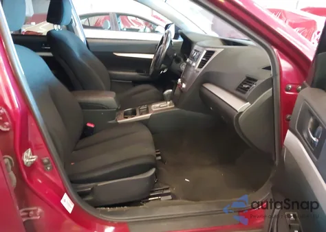 2013 Subaru Outback 2.5I Premium z USA, uszkodzony, nr VIN 4S4BRBCC0D3310083